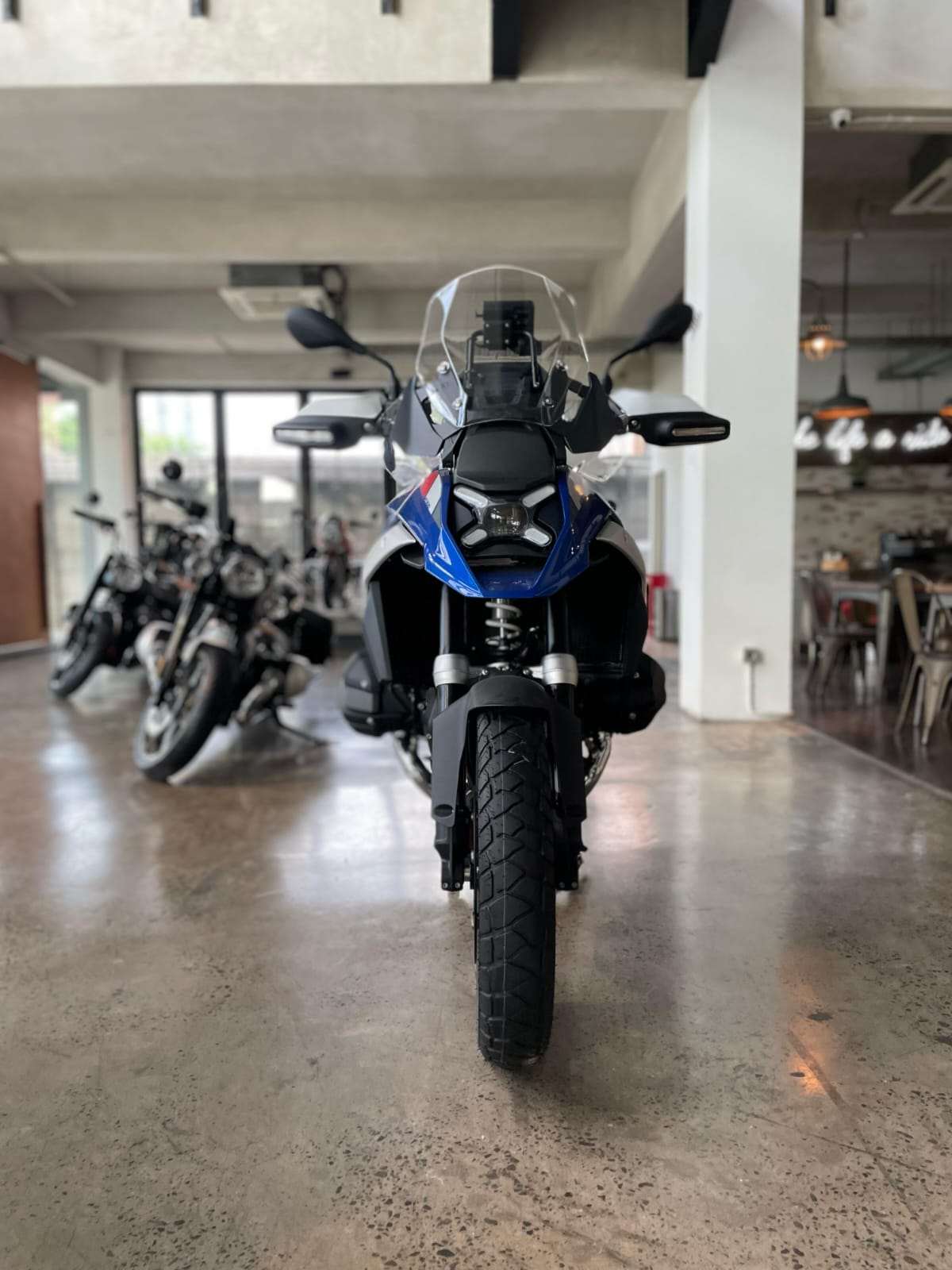 BMW R 1300 GS Trophy (2024) - Competition-Inspired Adventure - Image 2