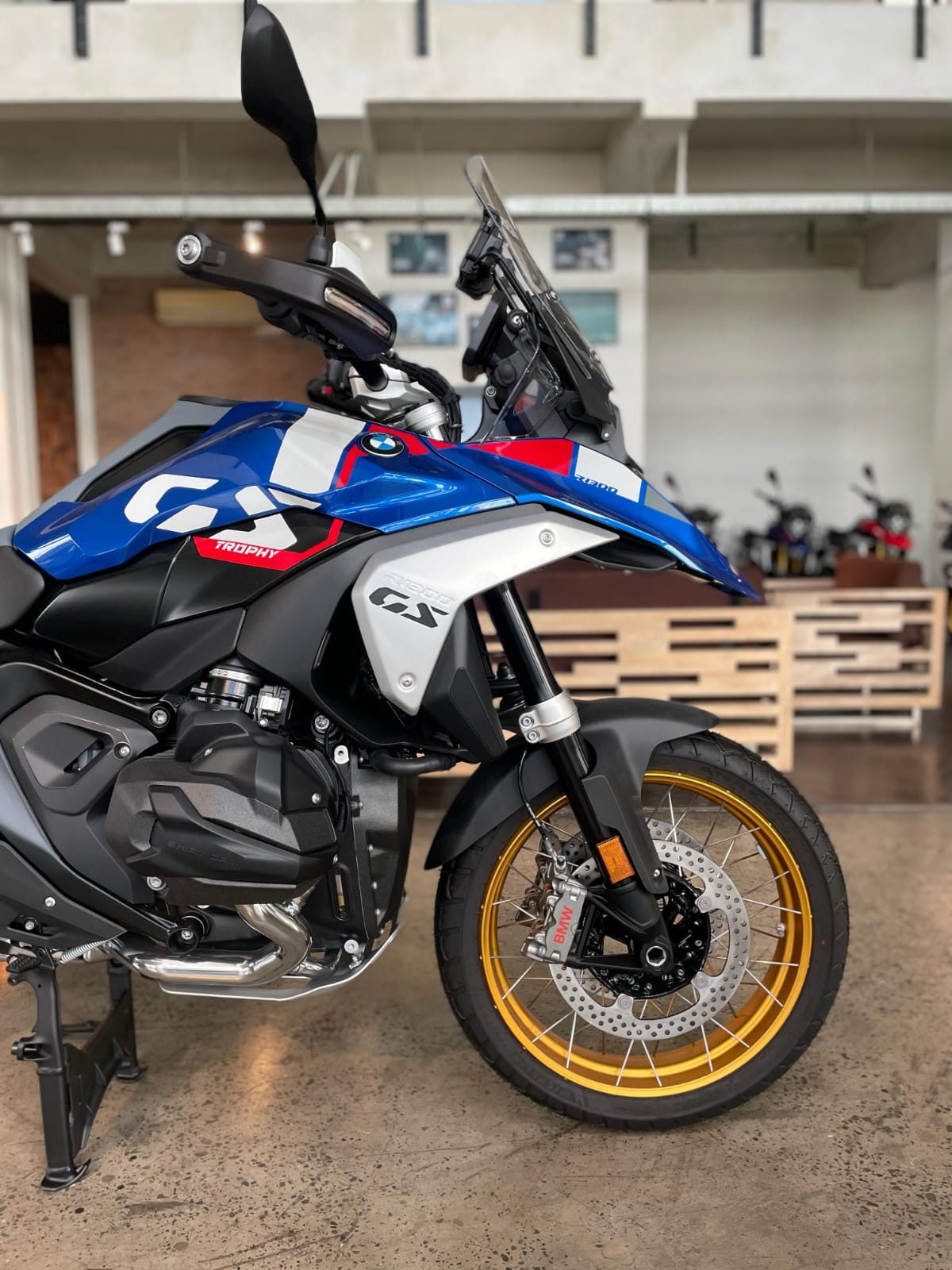 BMW R 1300 GS Trophy (2024) - Competition-Inspired Adventure - Image 4